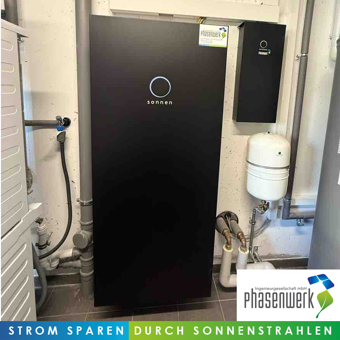 Sonnen-Batteriespeicher zu einer Solaranlage in Trautskirchen.